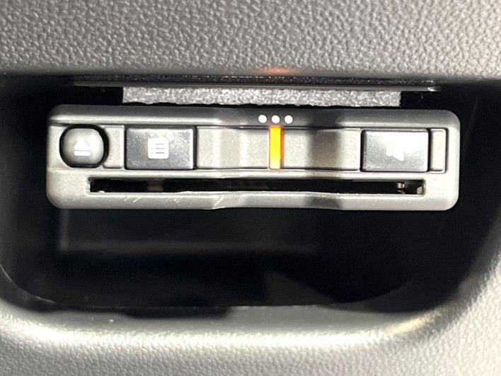 2020 Daihatsu Cast 5BA-LA250S (UW-69f02188e9087)[23]