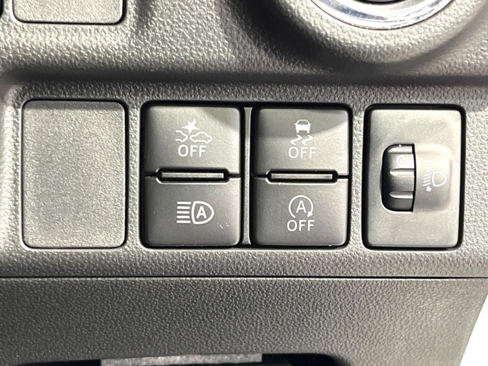 2020 Daihatsu Cast 5BA-LA250S (UW-69f02188e9087)[22]