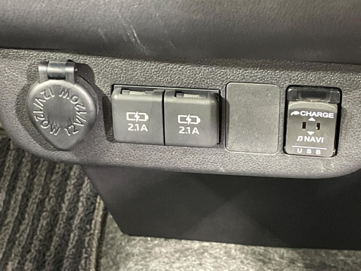 2018 Daihatsu Mira Tocot DBA-LA550S (UW-69f0218da8ffe)[13]