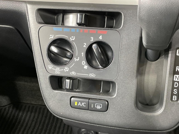 2018 Daihatsu Mira Tocot DBA-LA550S (UW-69f0218da8ffe)[9]