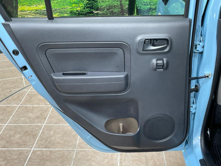 2018 Daihatsu Mira Tocot DBA-LA550S (UW-69f0218da8ffe)[17]