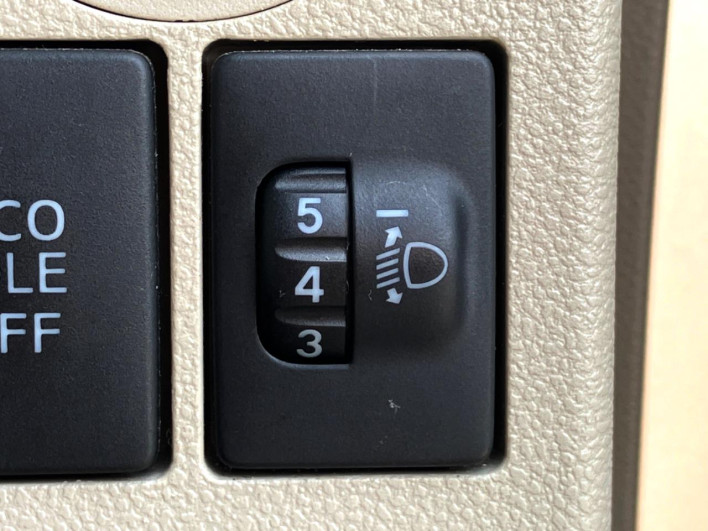 2014 Daihatsu Tanto DBA-LA600S (UW-69f0218e41803)[22]
