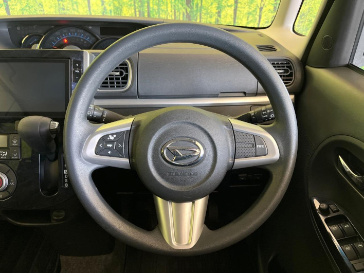 2017 Daihatsu Tanto DBA-LA600S (UW-69f0218f85b3d)[23]
