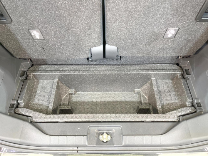 2023 Daihatsu Tanto 5BA-LA650S (UW-69f0219307851)[24]