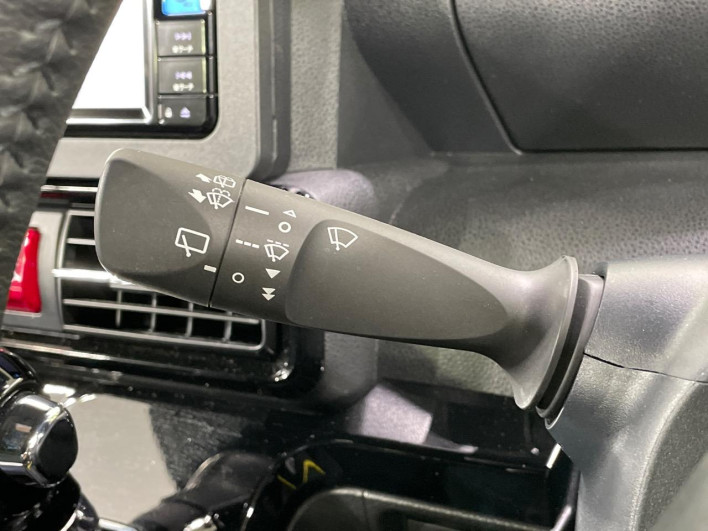 2023 Daihatsu Tanto 5BA-LA650S (UW-69f02193729b7)[7]