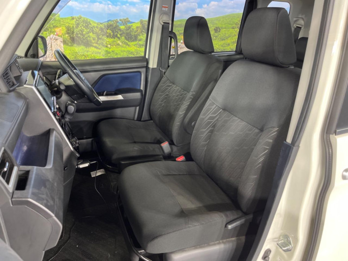 2018 Toyota Roomy DBA-M900A (UW-69f021a3b8f18)[28]