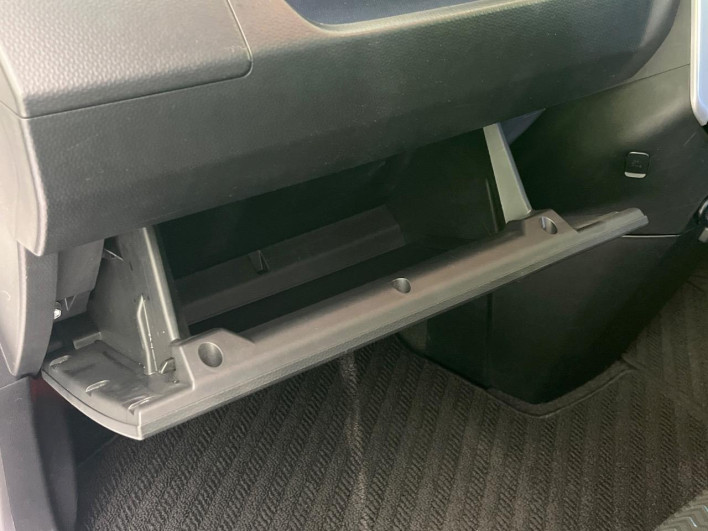 2020 Toyota Roomy 5BA-M900A (UW-69f021a57acf9)[12]