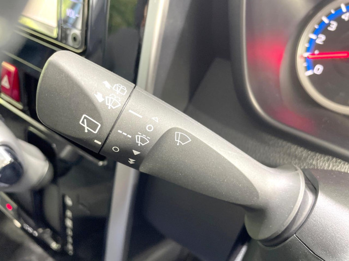 2021 Toyota Roomy 5BA-M900A (UW-69f021a6e28ea)[25]