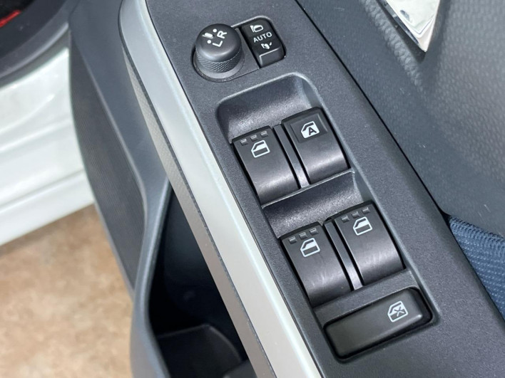 2021 Toyota Roomy 4BA-M900A (UW-69f021a6e5845)[12]