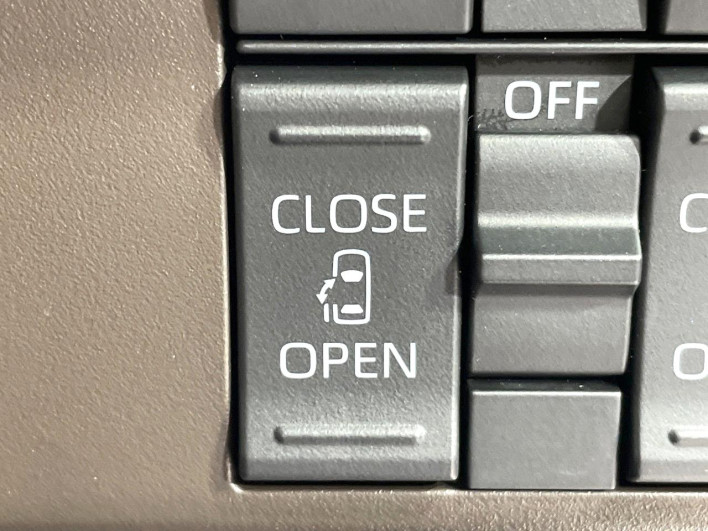 2023 Toyota Roomy 5BA-M900A (UW-69f021a8262b3)[24]