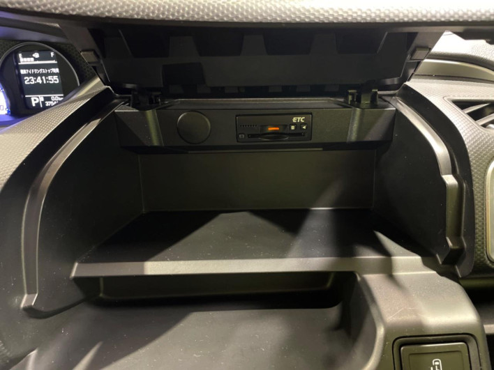 2017 Suzuki Solio Bandit DAA-MA36S (UW-69f021ab50e5f)[25]