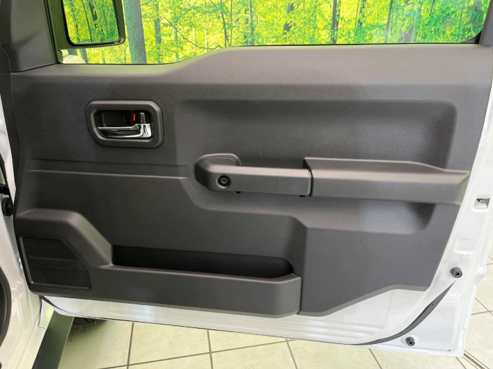 2025 Suzuki Jimny Nomad 3BA-JC74W (UW-69f021ab9a0e5)[27]