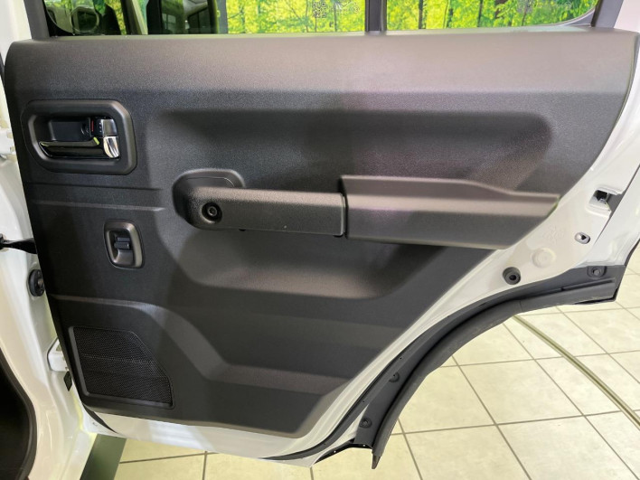 2025 Suzuki Jimny Nomad 3BA-JC74W (UW-69f021ab9a0e5)[28]