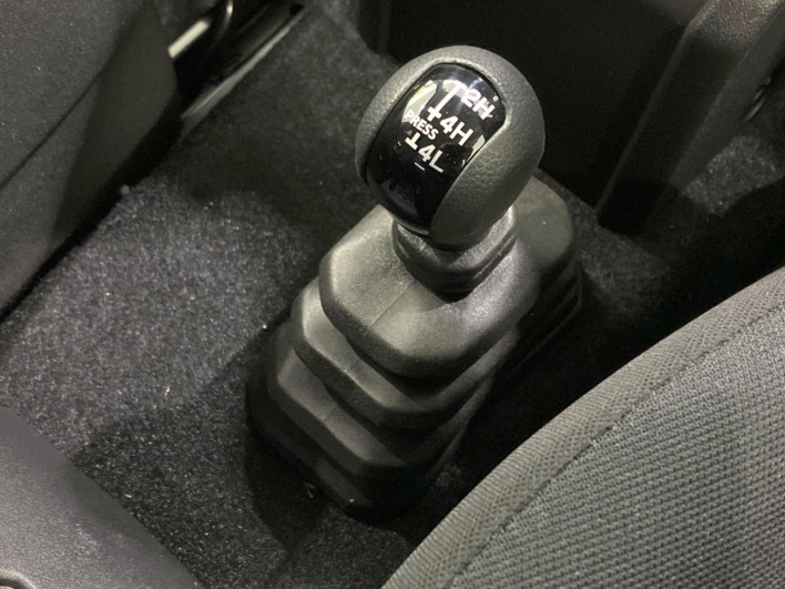 2026 Suzuki Jimny Nomad 3BA-JC74W (UW-69f021ae85326)[23]