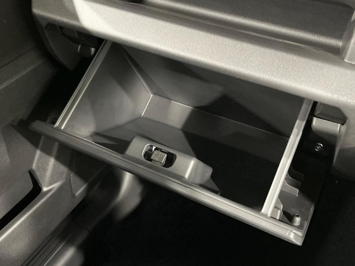 2026 Suzuki Jimny Nomad 3BA-JC74W (UW-69f021af672b0)[18]