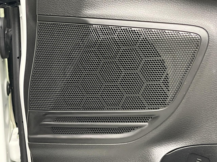 2024 Mitsubishi Delica D:2 5AA-MB37S (UW-69f021b34b3ab)[22]