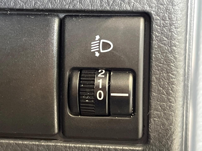 2011 Nissan Moco DBA-MG33S (UW-69f021b4f34eb)[21]