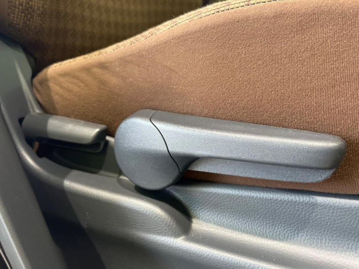 2011 Nissan Moco DBA-MG33S (UW-69f021b4f34eb)[22]