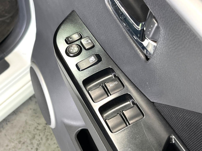 2011 Suzuki Wagon R Stingray DBA-MH23S (UW-69f021b530afc)[16]