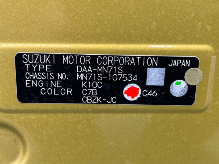 2018 Suzuki Crosbie DAA-MN71S (UW-69f021c68c622)[1]