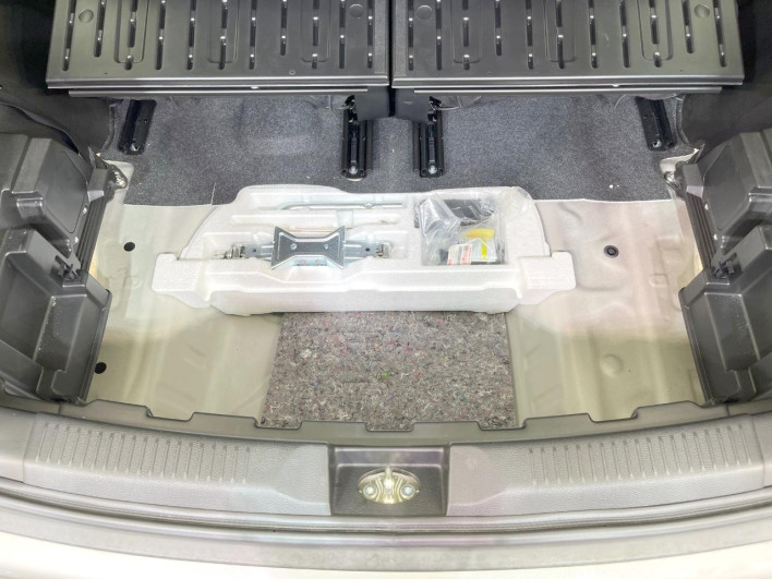 2018 Suzuki Crosbie DAA-MN71S (UW-69f021c68e6a4)[24]