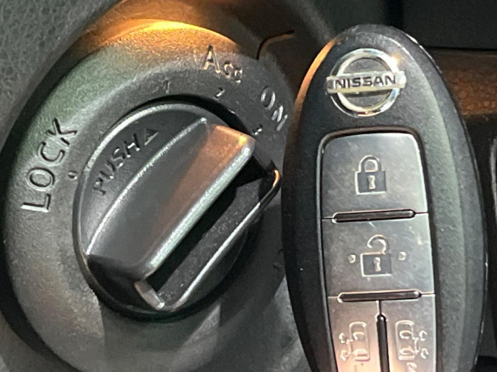 2006 Nissan Elgrand CBA-MNE51 (UW-69f021c886327)[24]