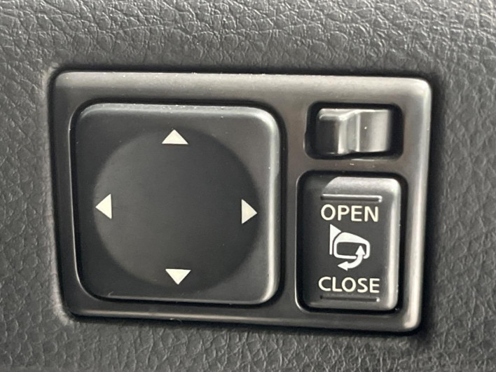 2006 Nissan Elgrand CBA-MNE51 (UW-69f021c886327)[23]