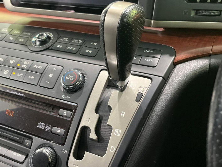 2006 Nissan Elgrand CBA-MNE51 (UW-69f021c886327)[14]