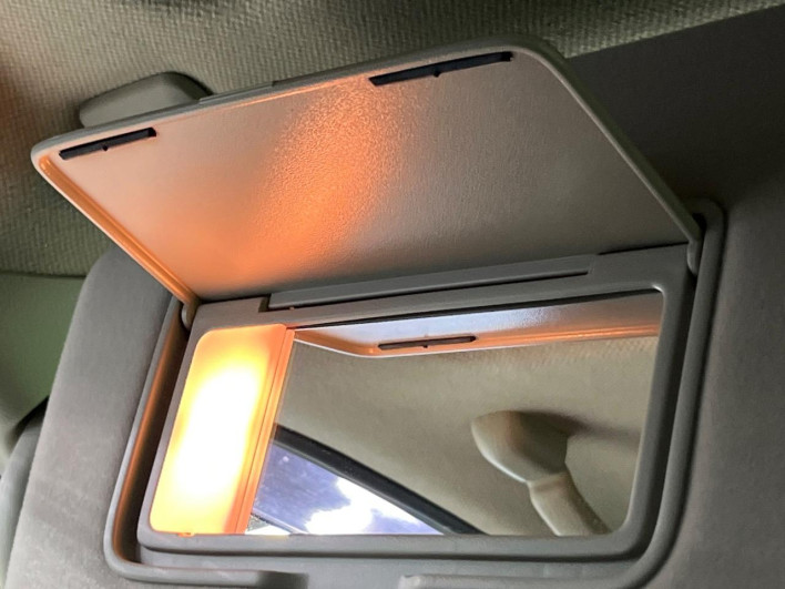 2006 Nissan Elgrand CBA-MNE51 (UW-69f021c886327)[15]