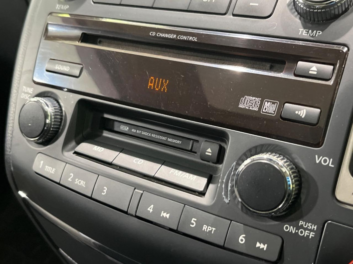 2006 Nissan Elgrand CBA-MNE51 (UW-69f021c886327)[10]