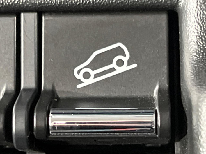 2022 Suzuki Hustler 5AA-MR92S (UW-69f021d275164)[27]