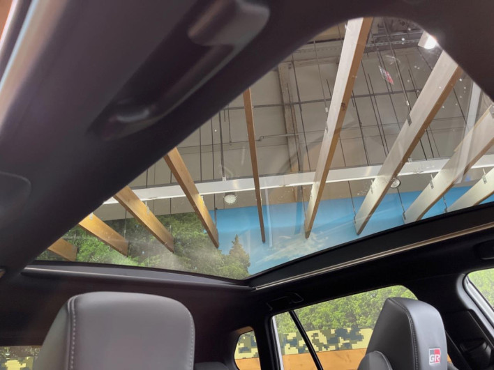 2026 Toyota Corolla Cross 6AA-MXGH15 (UW-69f021d88be77)[19]