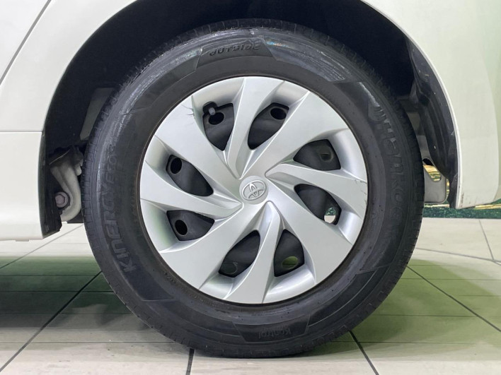 2021 Toyota Yaris 5BA-MXPA10 (UW-69f021d997560)[6]