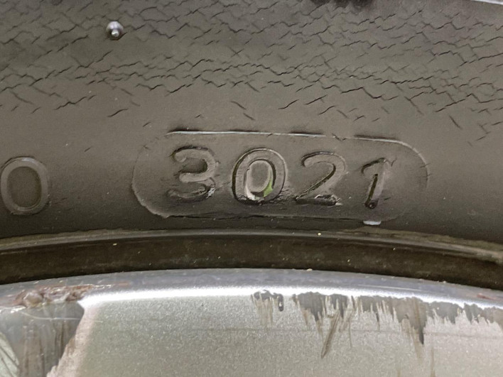 2021 Toyota Yaris 5BA-MXPA10 (UW-69f021d997560)[7]