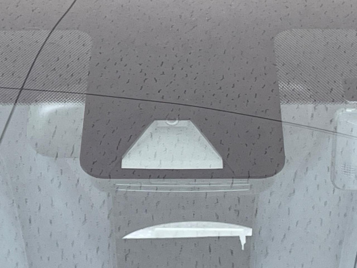 2021 Toyota Yaris 5BA-MXPA10 (UW-69f021d997560)[13]