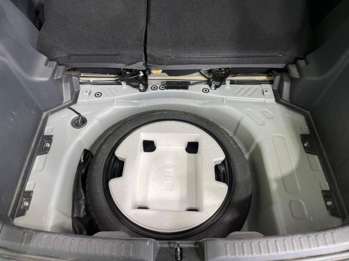 2021 Toyota Yaris 5BA-MXPA10 (UW-69f021d997560)[27]