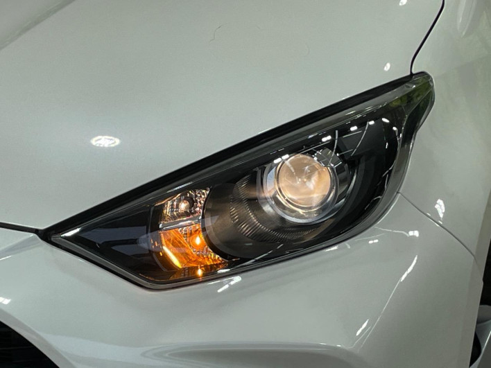 2021 Toyota Yaris 5BA-MXPA10 (UW-69f021d997560)[10]