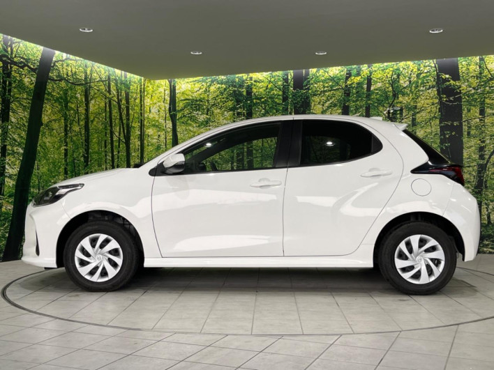 2022 Toyota Yaris 5BA-MXPA15 (UW-69f021d9a46a8)[16]