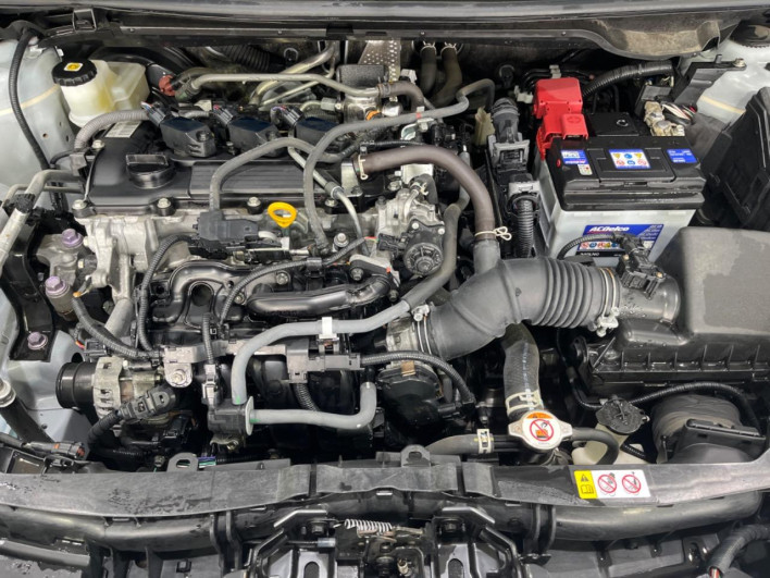 2022 Toyota Yaris 5BA-MXPA15 (UW-69f021d9a46a8)[4]