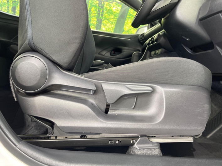 2022 Toyota Yaris 5BA-MXPA15 (UW-69f021d9a46a8)[27]