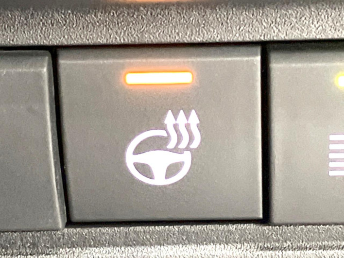 2025 Toyota Yaris Cross 5BA-MXPB10 (UW-69f021da45610)[19]