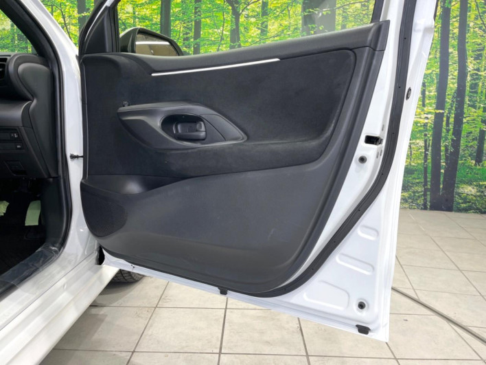 2023 Toyota Yaris 6AA-MXPH10 (UW-69f021db8b0e5)[6]