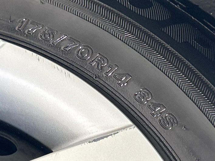 2023 Toyota Yaris 6AA-MXPH10 (UW-69f021dc76818)[10]