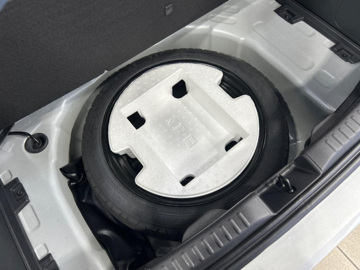 2023 Toyota Yaris 6AA-MXPH10 (UW-69f021dc76818)[27]