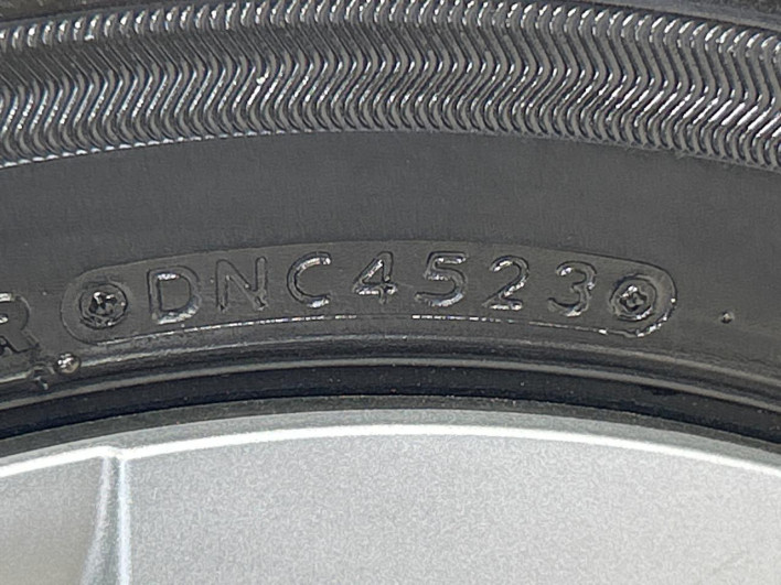 2023 Toyota Yaris 6AA-MXPH10 (UW-69f021dc76818)[8]