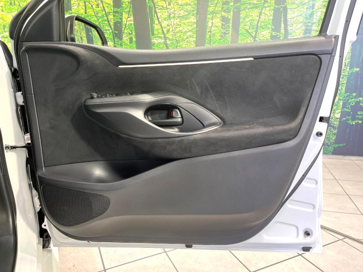 2023 Toyota Yaris 6AA-MXPH10 (UW-69f021dc8bfbe)[16]