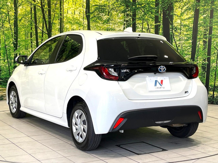2023 Toyota Yaris 6AA-MXPH10 (UW-69f021dc8bfbe)[7]