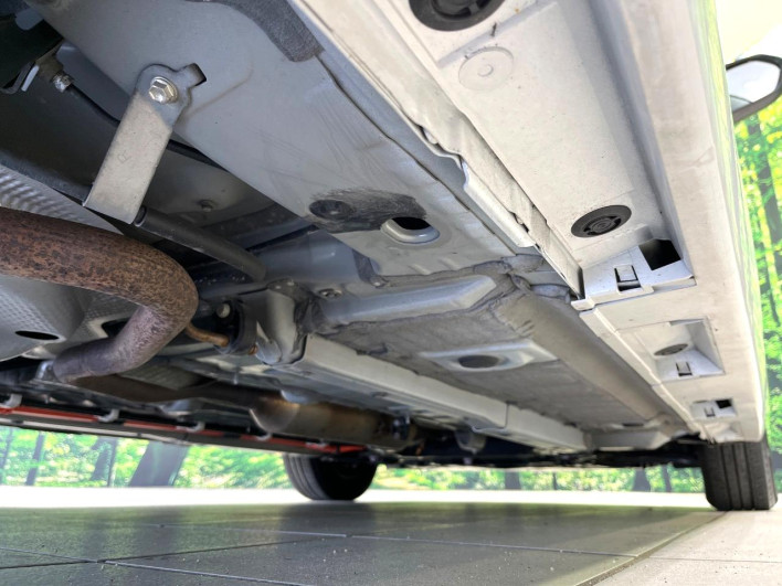 2023 Toyota Yaris 6AA-MXPH10 (UW-69f021dc8bfbe)[14]