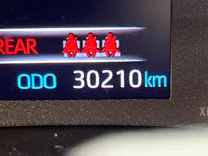 2023 Toyota Yaris 6AA-MXPH10 (UW-69f021dc8bfbe)[2]