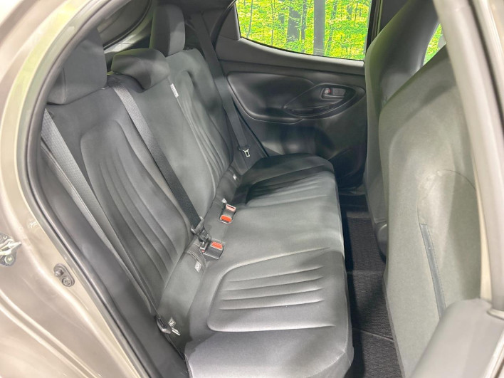 2024 Toyota Yaris 6AA-MXPH10 (UW-69f021dd8f39b)[22]